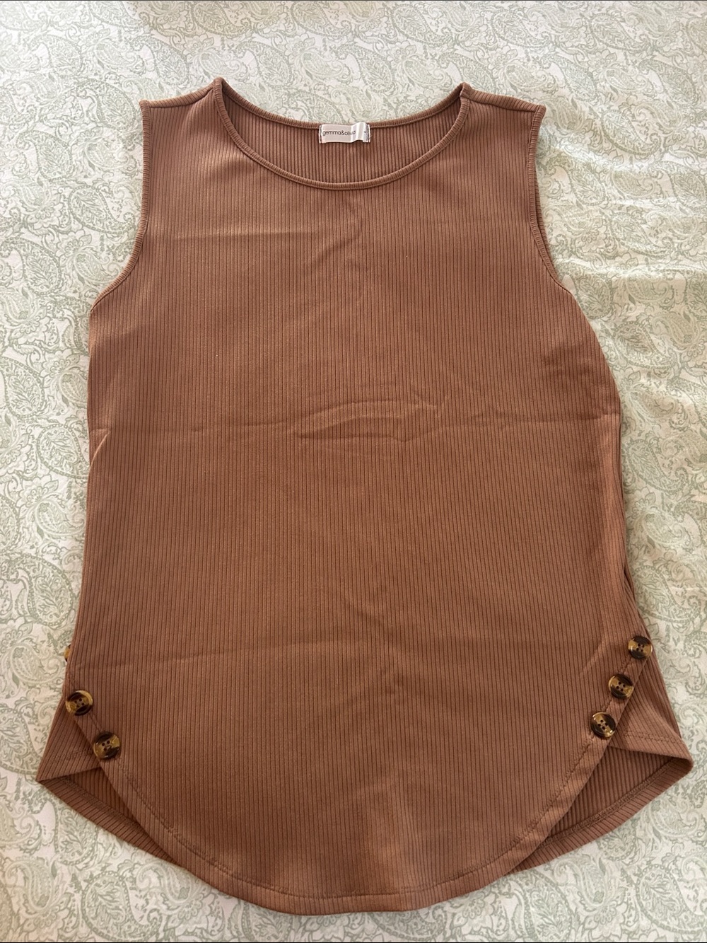 Sleeveless Ribbed Tank Top in Brown with Button Accent